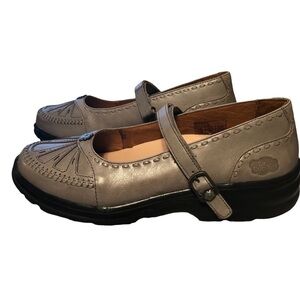 Dr Comfort shoes size 7.5 M